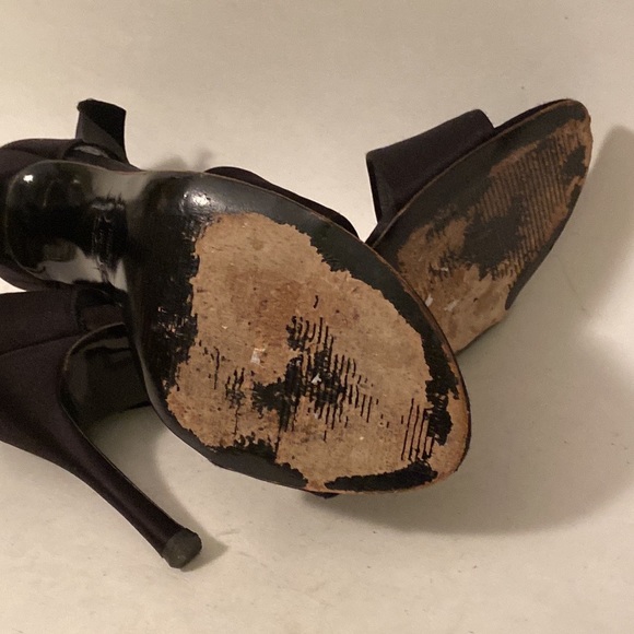 Stuart Weitzman - Black Satin Strappy High Heel Sandals Satin Bow Accent Sz 9.5M - Picture 11 of 12